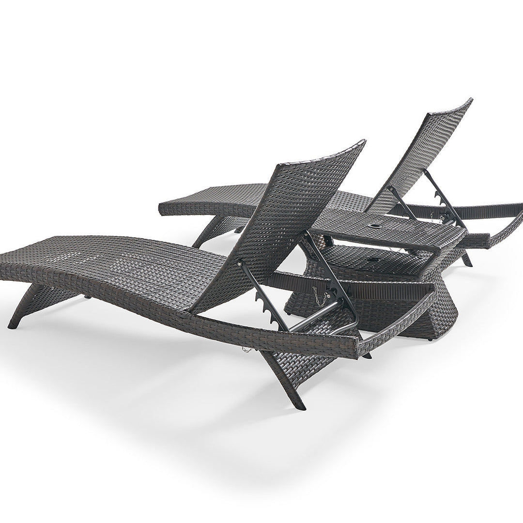 Curro Outdoor Swimming Poolside Lounger (Set of 2) With 1 Side Table (Brown)