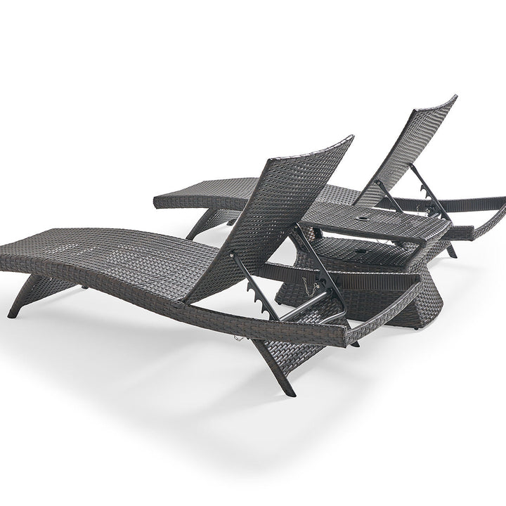 Curro Outdoor Swimming Poolside Lounger (Set of 2) With 1 Side Table (Brown)