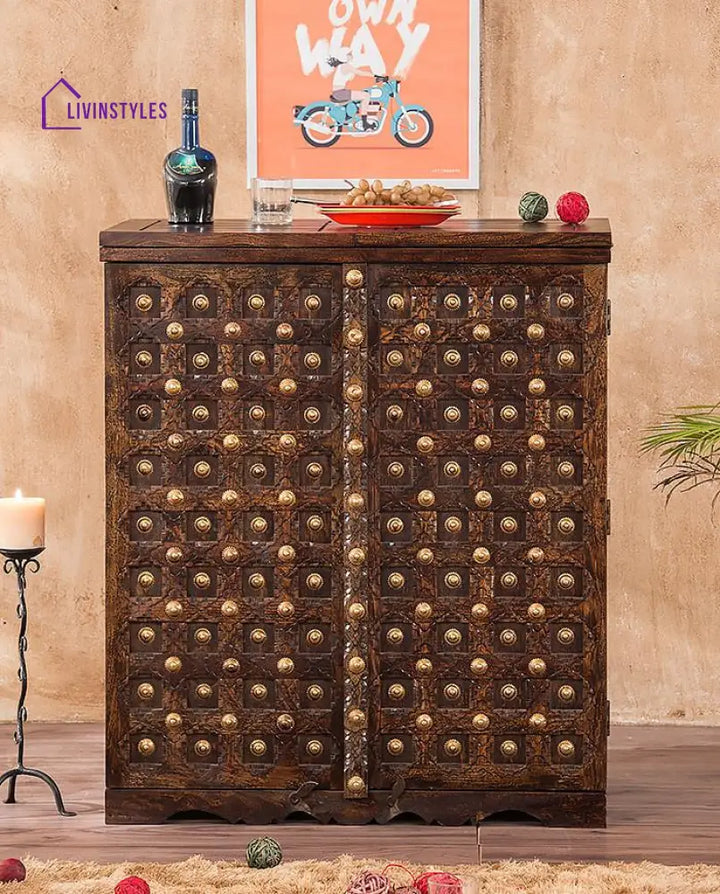 Vadym Solid Wood Bar Cabinet Bar