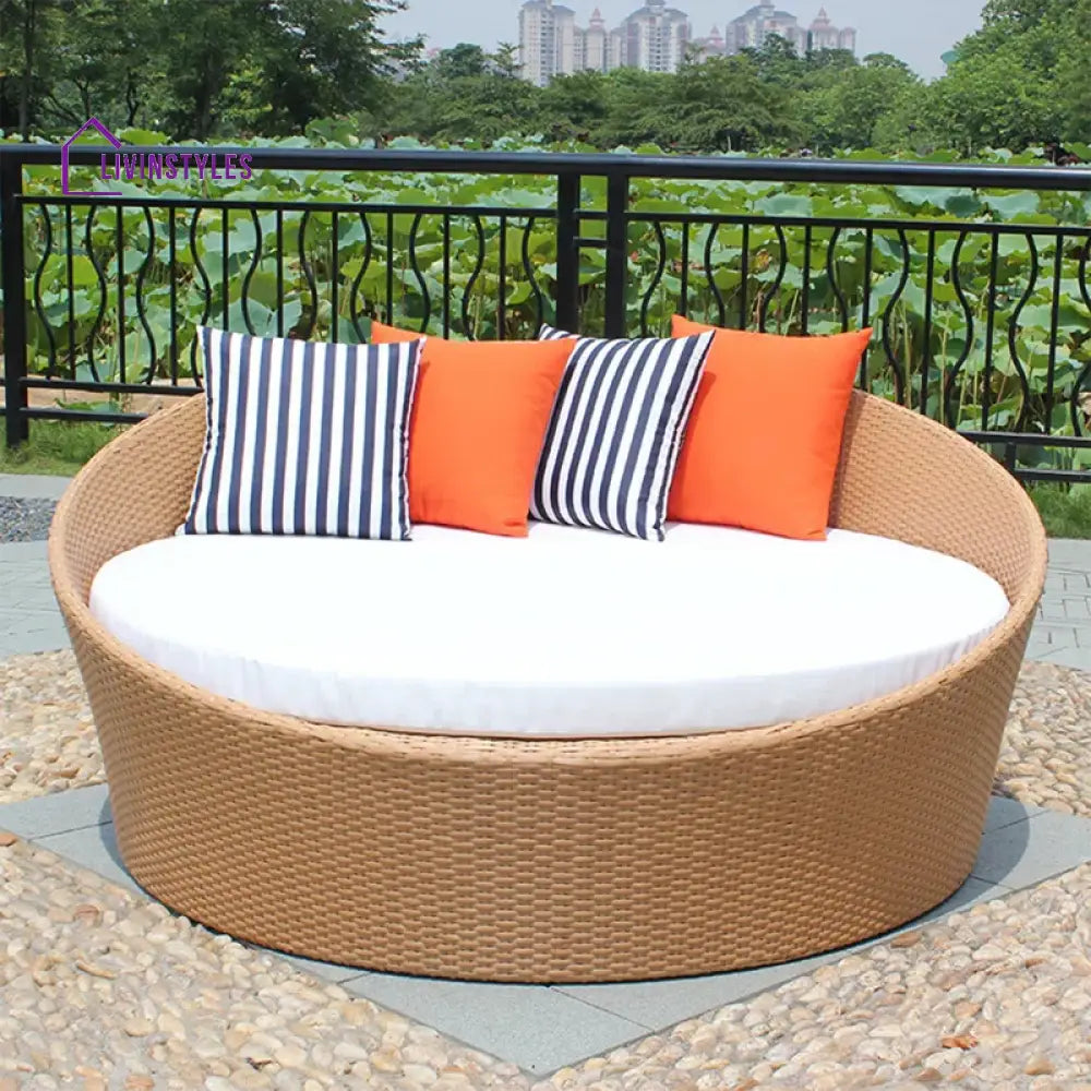 Vea Outdoor Poolside Sunbed With Cushion Daybed (Honey) - Sunbed