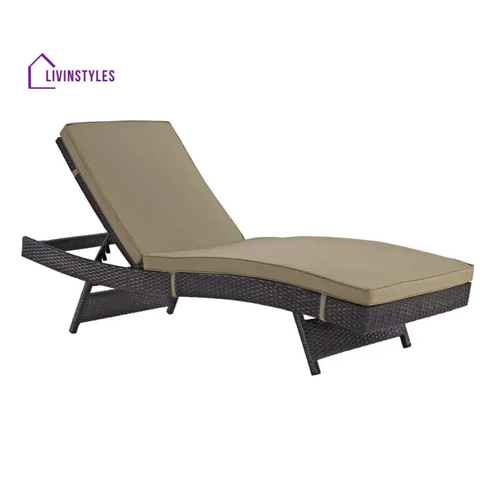 Virtudes Outdoor Rattan Wicker Chaise Lounger For Poolside - Lounger Set