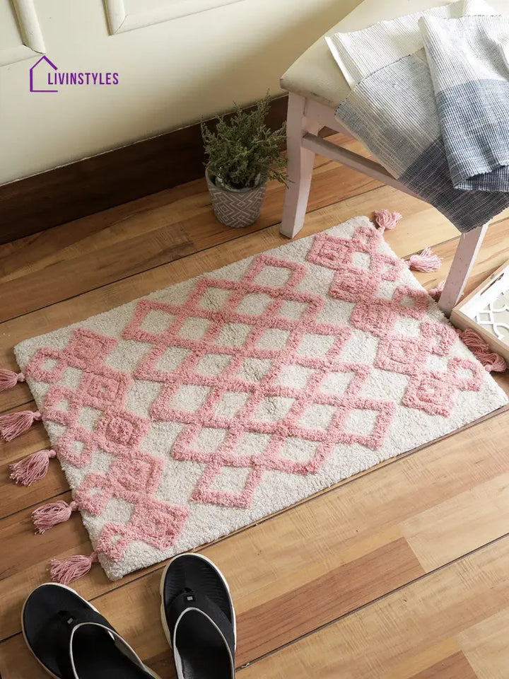 White And Pink Self Design Tassels Cotton Bath Rug Mats