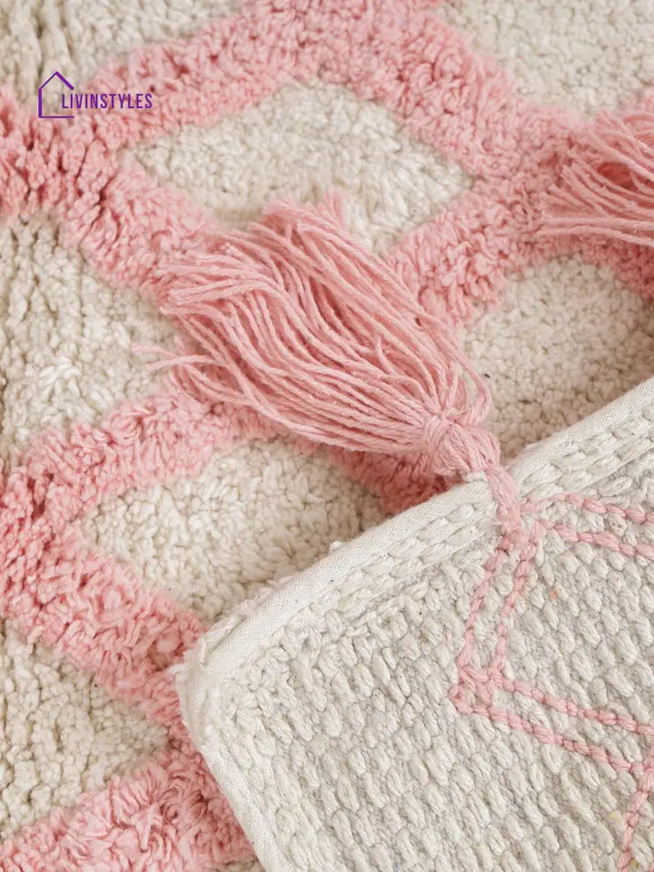 White And Pink Self Design Tassels Cotton Bath Rug Mats