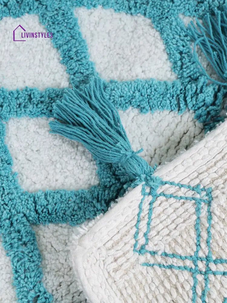 White And Teal Self Design Tassels Cotton Bath Rug Mats